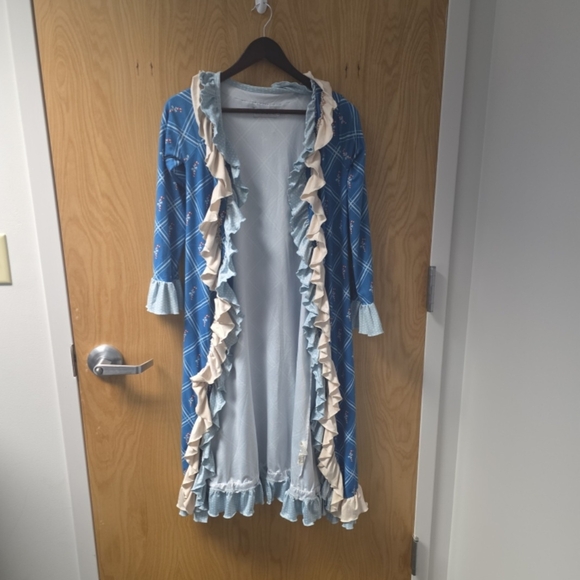 Blue and Cream Ruffled Dress Set - Picture 2 of 4